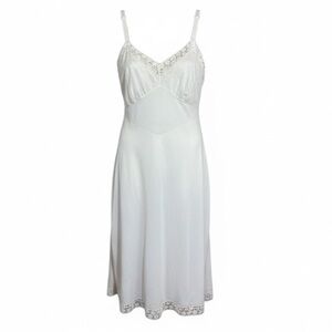 Vintage Pembrook Slip Chemise size 40 White Lace Trim Full Midi Nylon Retro XL